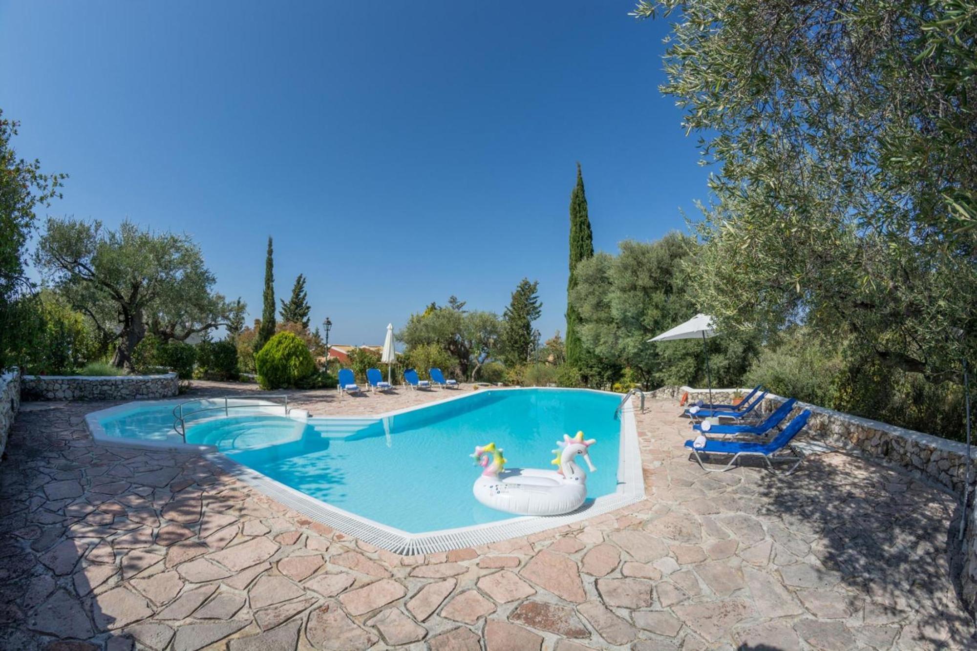 Agios Nikitas Villas Екстер'єр фото